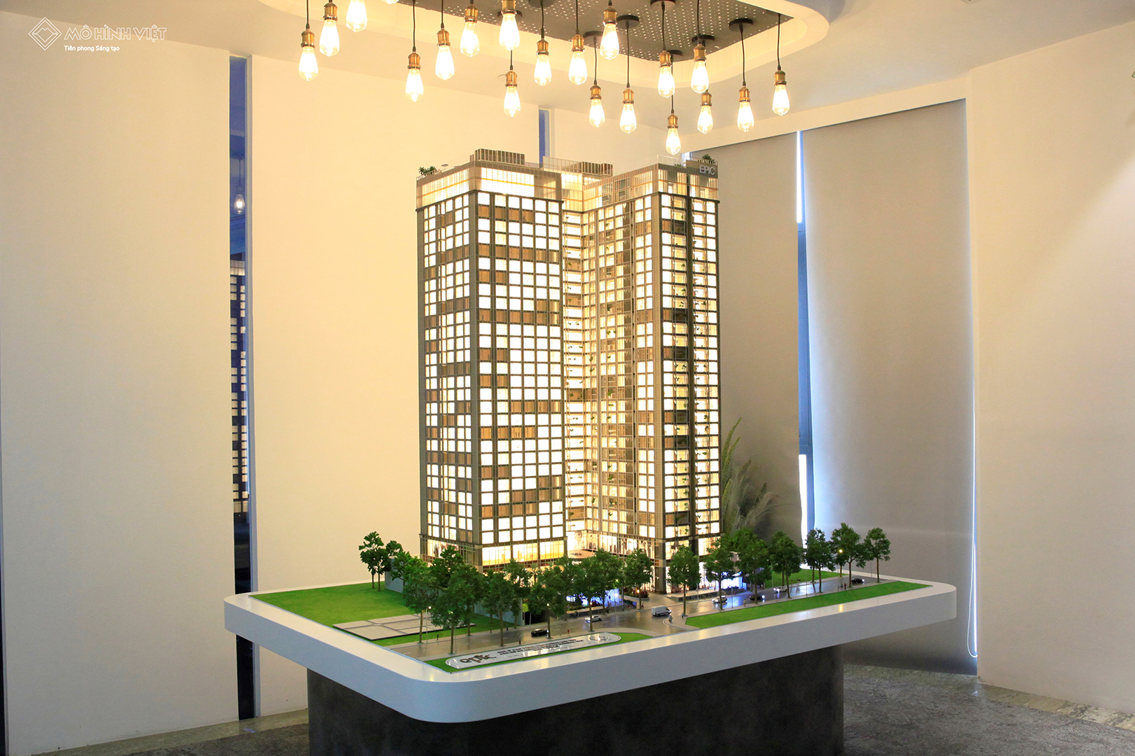 HIGH-RISE