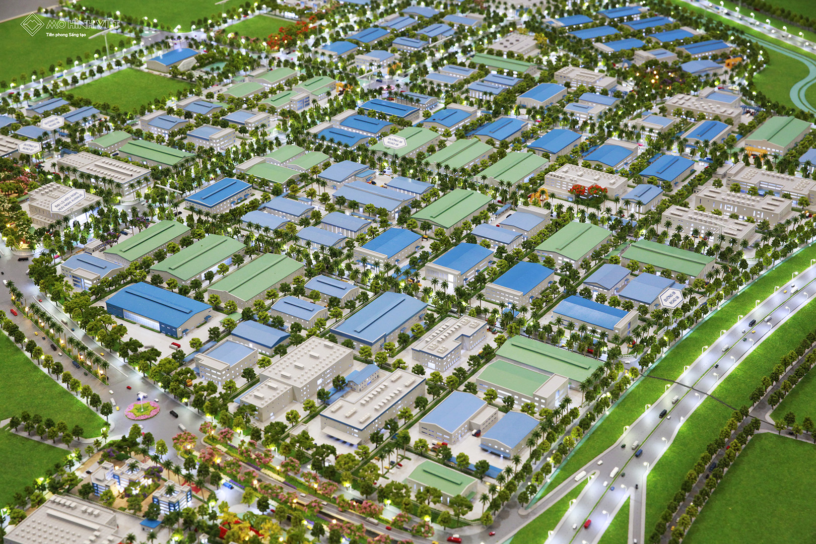 INDUSTRIAL FACTORY